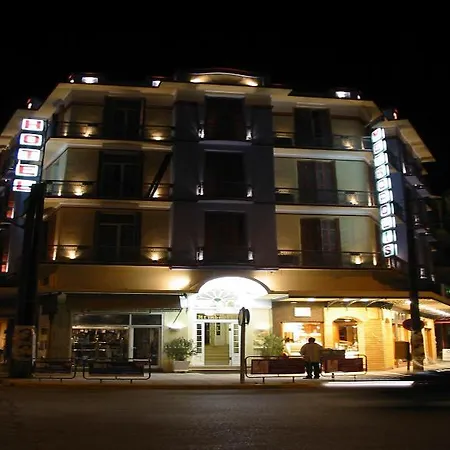Metropolis Hotel