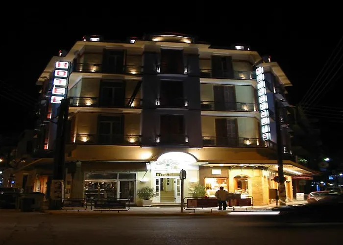 Metropolis فندق